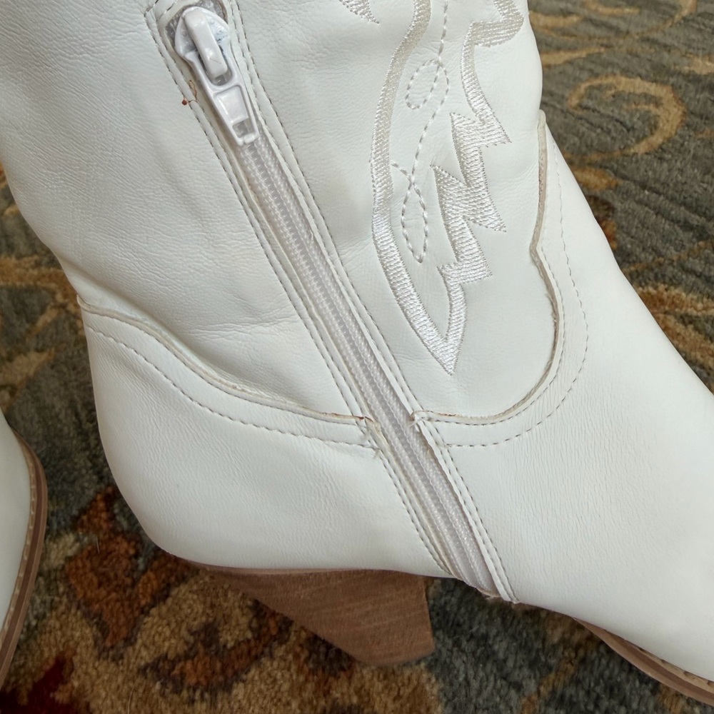 Mi.iM white Western Cowgirl Boots 8.5 Coastal Cowgirl Festival Boho - Picture 8 of 16